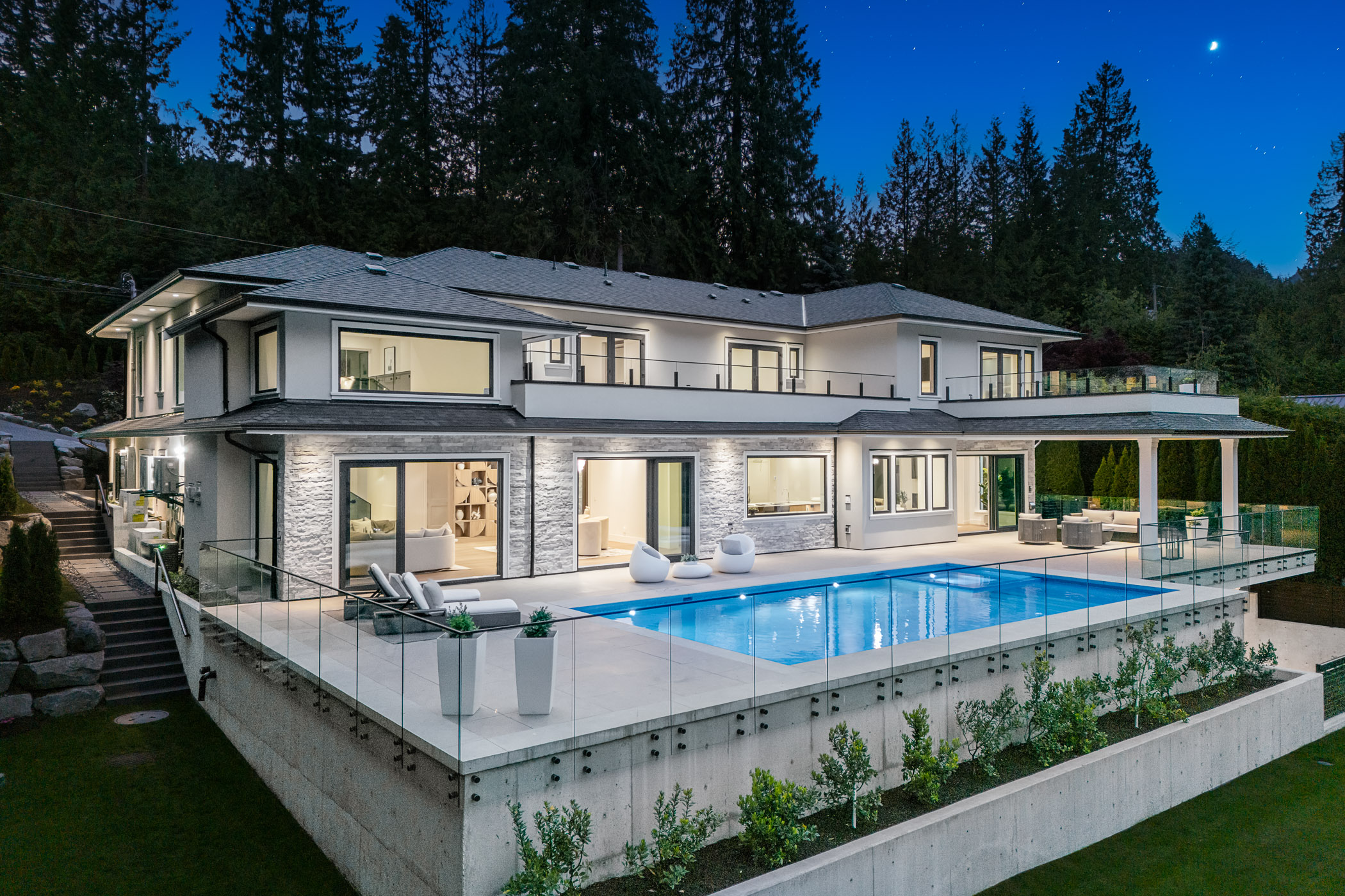 360 Southborough Drive